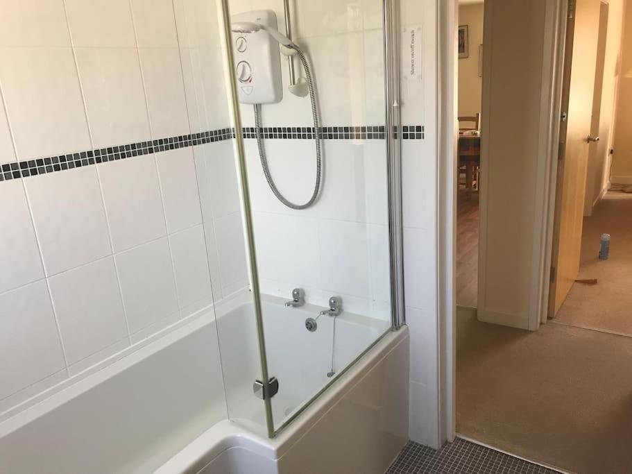 Great Offer 2 Bed Tenby Flat Free Parking Eksteriør bilde